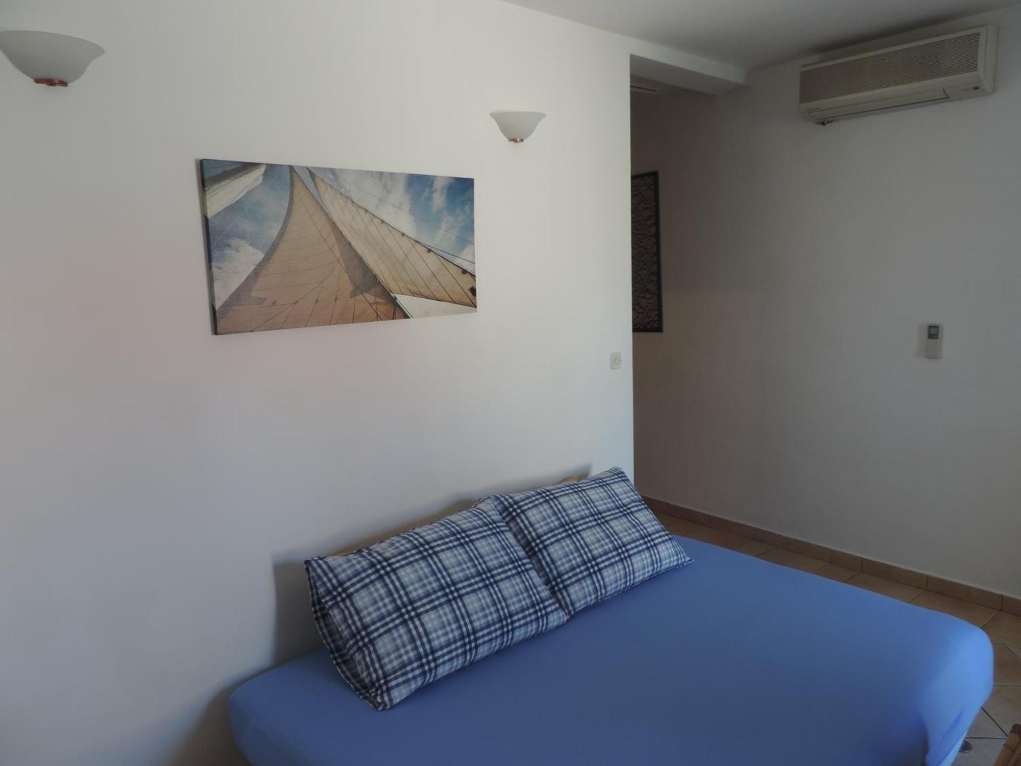 Apartmani Lavanda Pag Town Bilik gambar